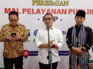 Menpan-RB Azwar Anas saat memberikan komentar terkait pendaftaran ASN 2024