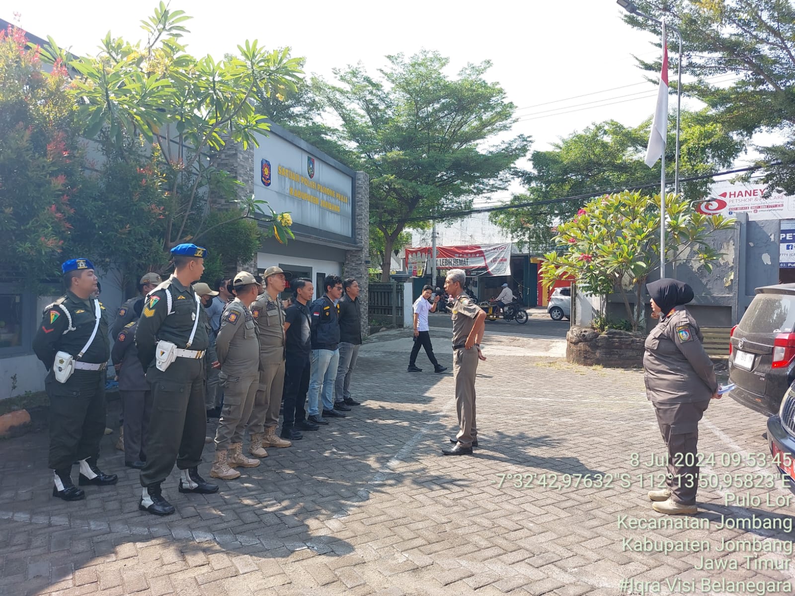 Satpol PP Jombang dan Bea Cukai Kediri Amankan Ribuan Batang Rokok Ilegal